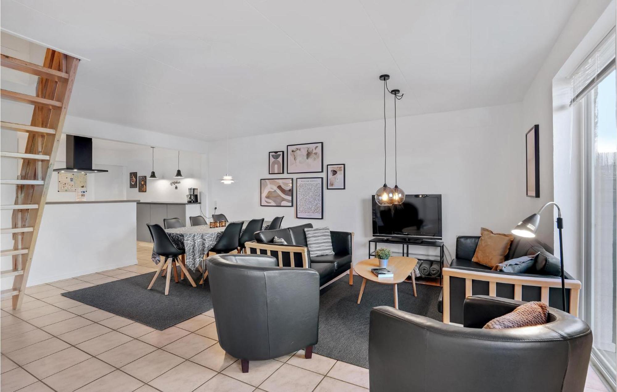 Amazing Home In Hvide Sande With Wifi Bjerregard Екстер'єр фото