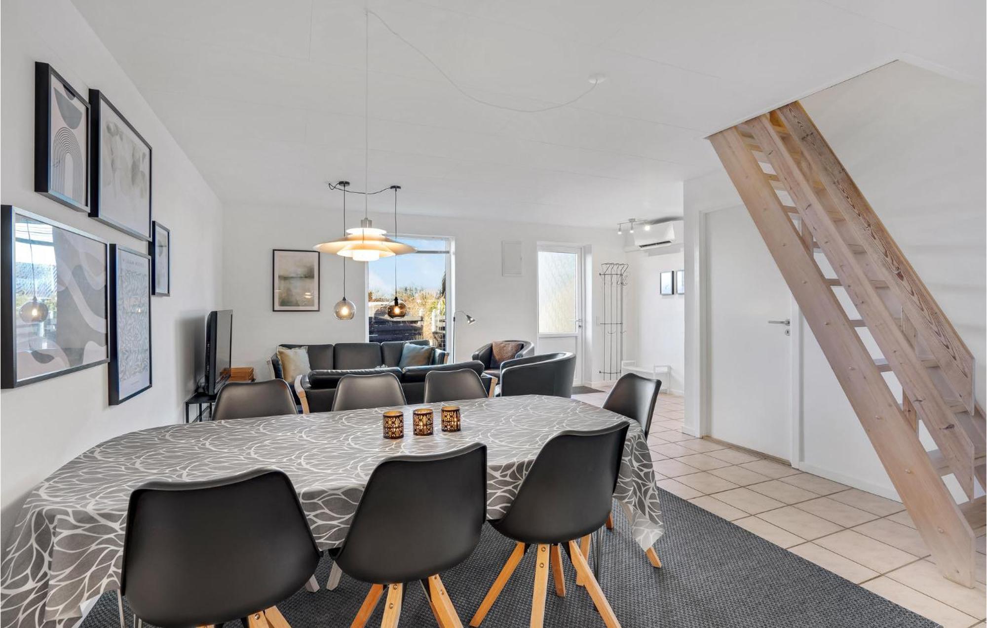 Amazing Home In Hvide Sande With Wifi Bjerregard Екстер'єр фото
