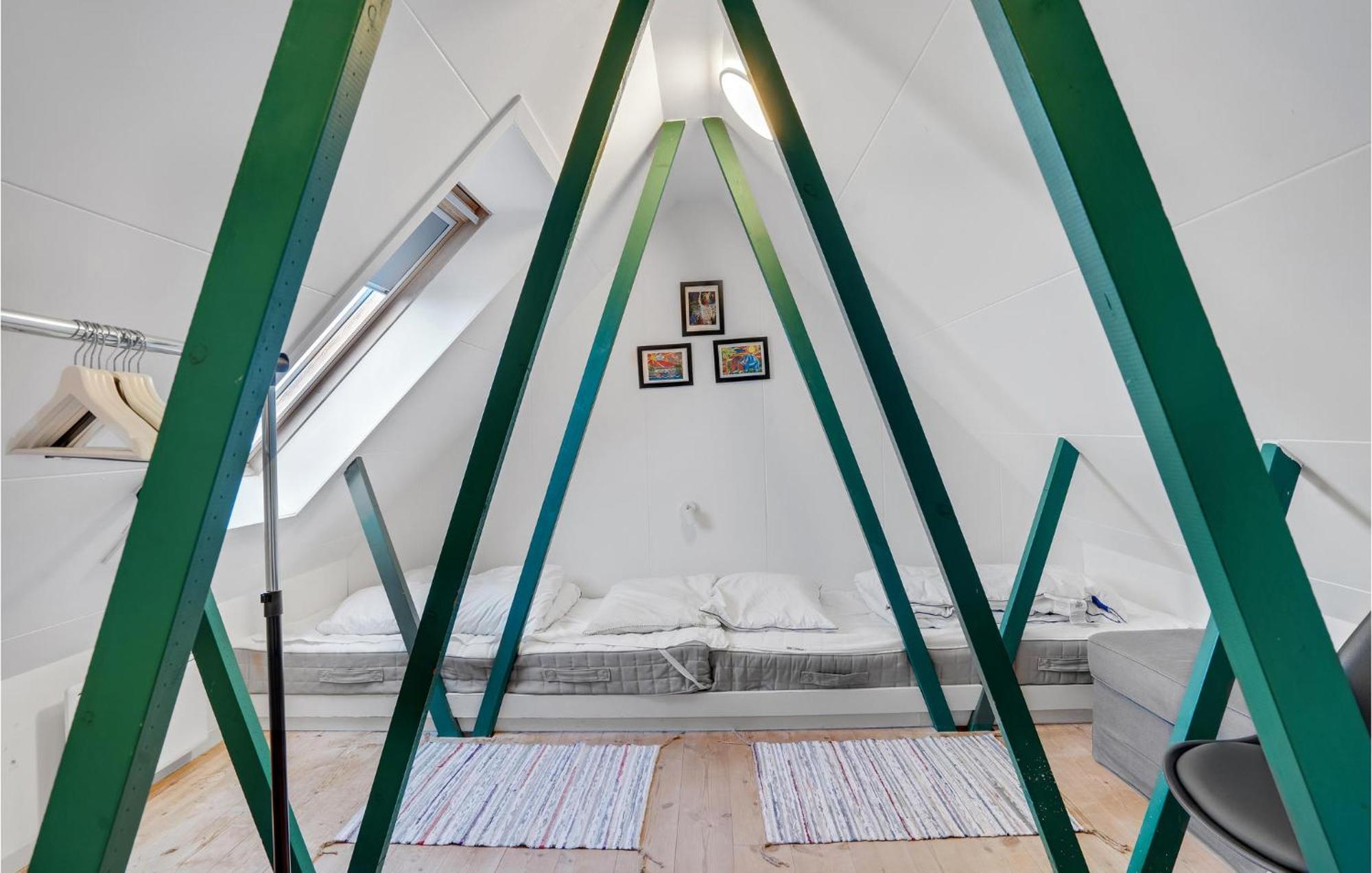 Amazing Home In Hvide Sande With Wifi Bjerregard Екстер'єр фото