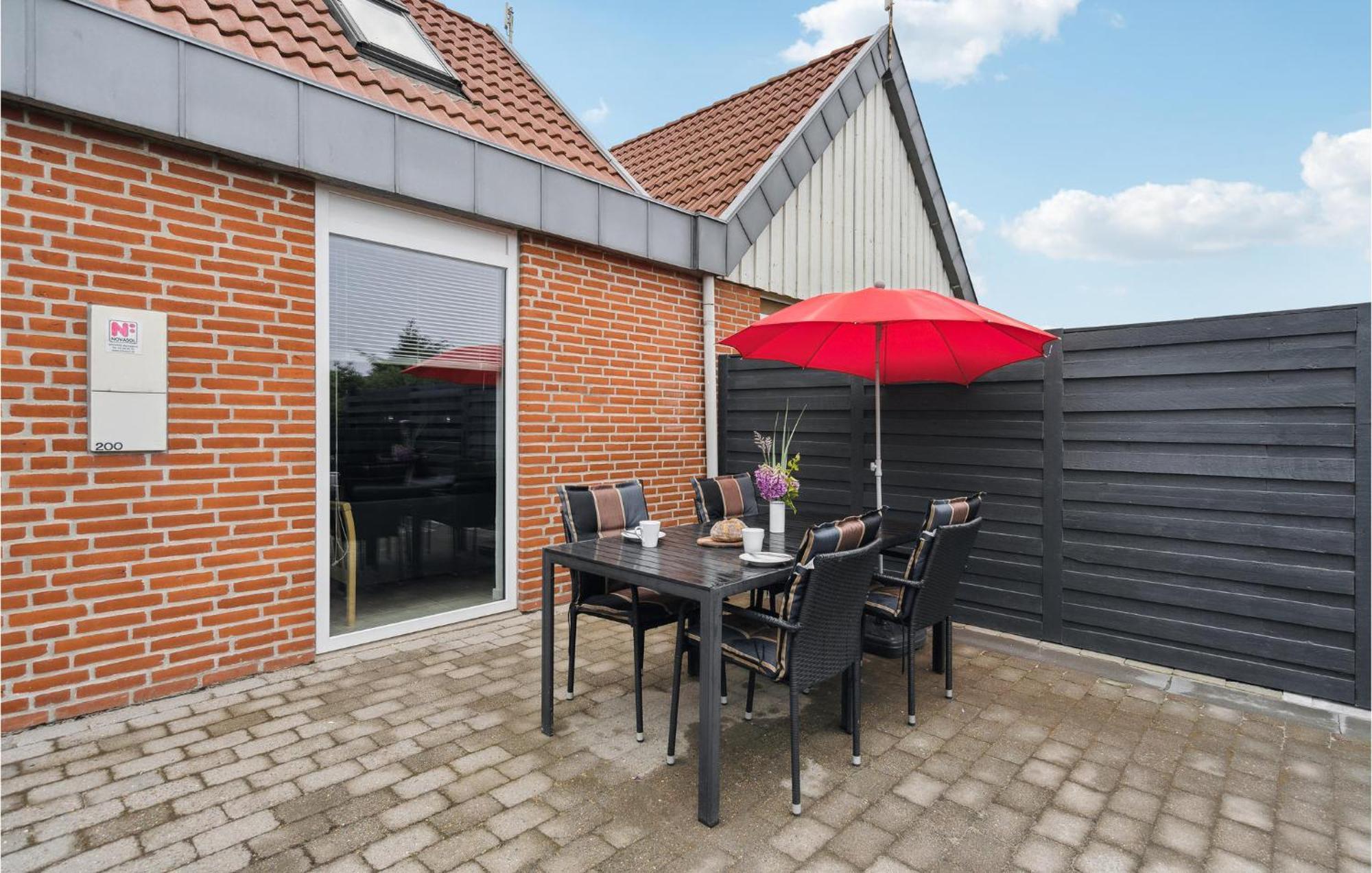 Amazing Home In Hvide Sande With Wifi Bjerregard Екстер'єр фото